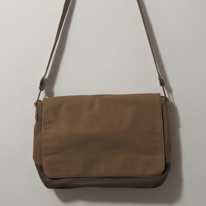 Punctuate One Strap Bag
